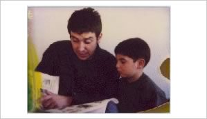 jorge leyendo el pequeño país